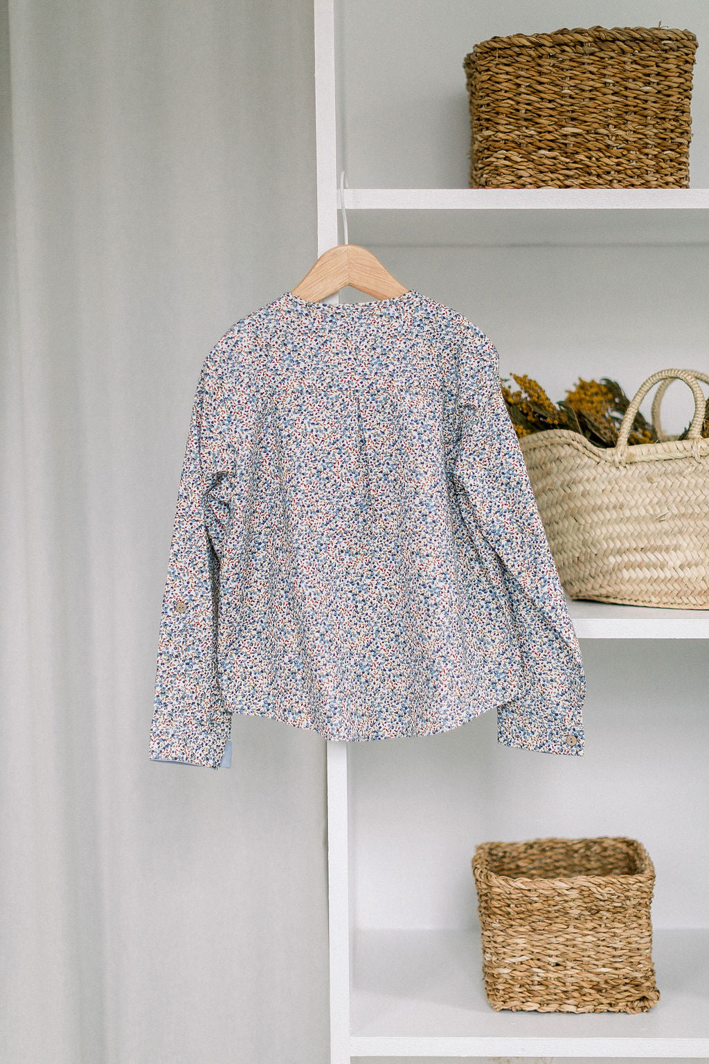 Floral shirt in blue