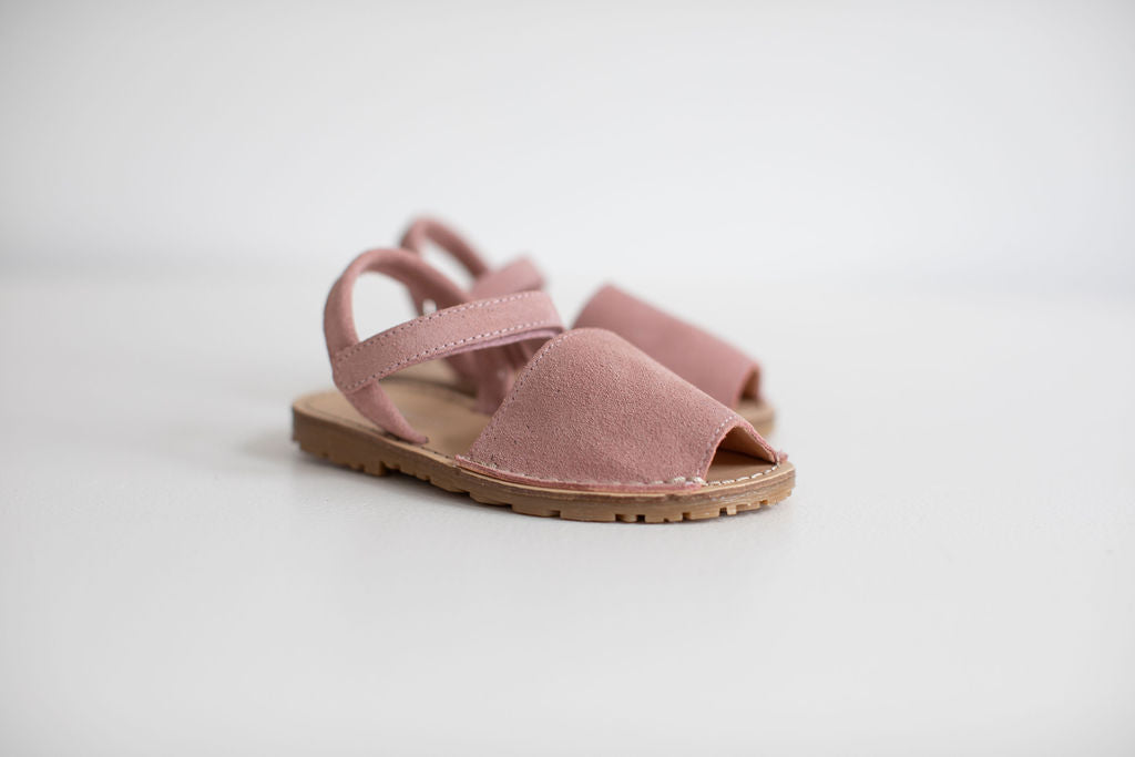 Menorcan sandals in pink