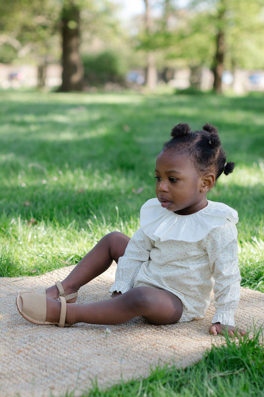 Ruffle collar romper