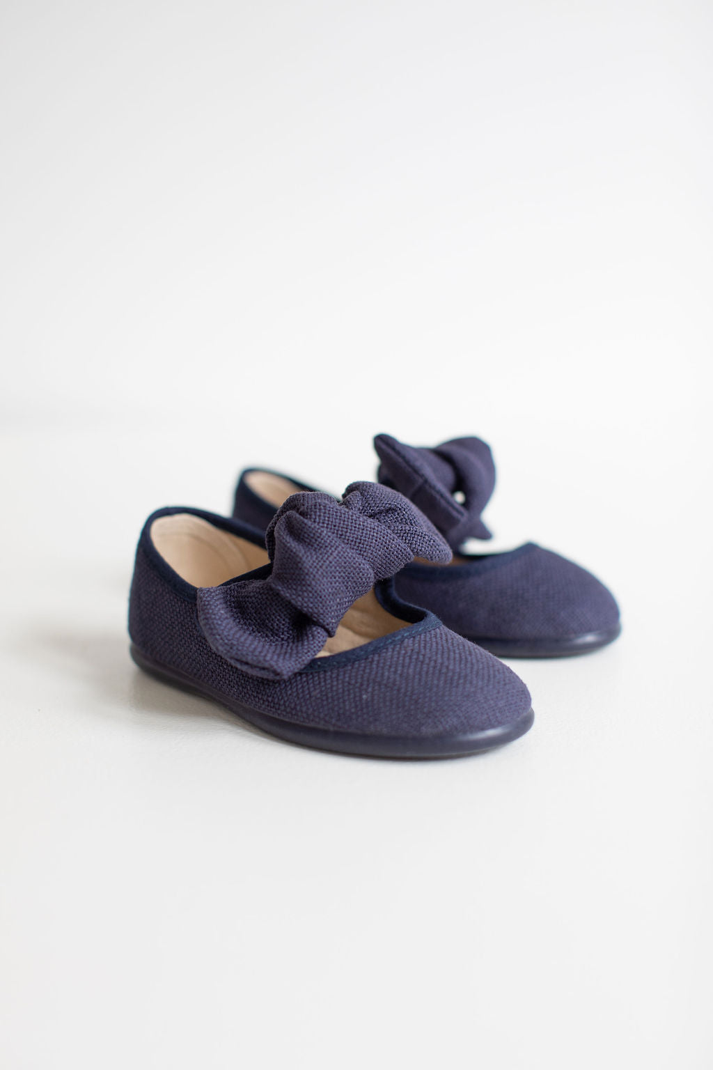 Mary Jane shoes in navy
