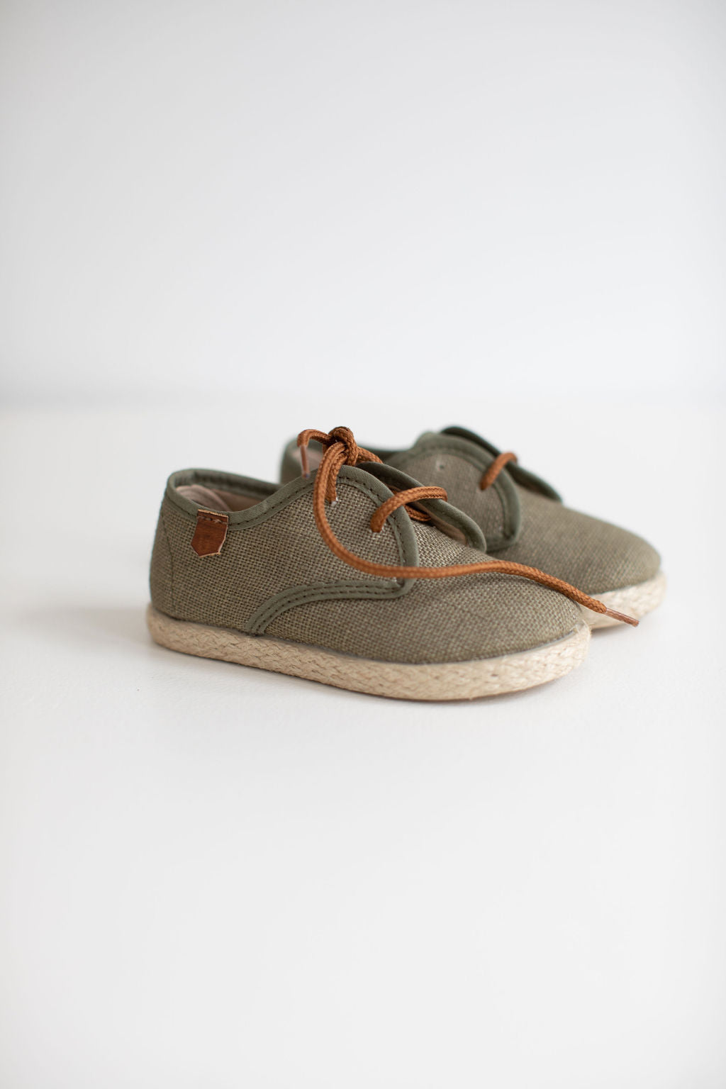 Green linen shoes