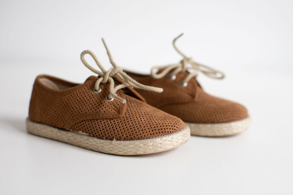 Nutmeg split leather shoes