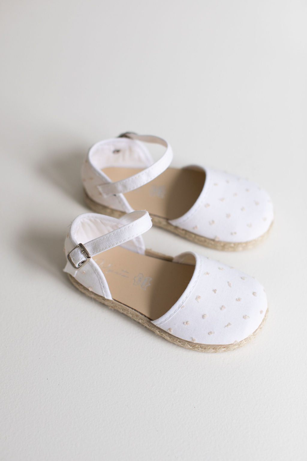 Plumeti sandals