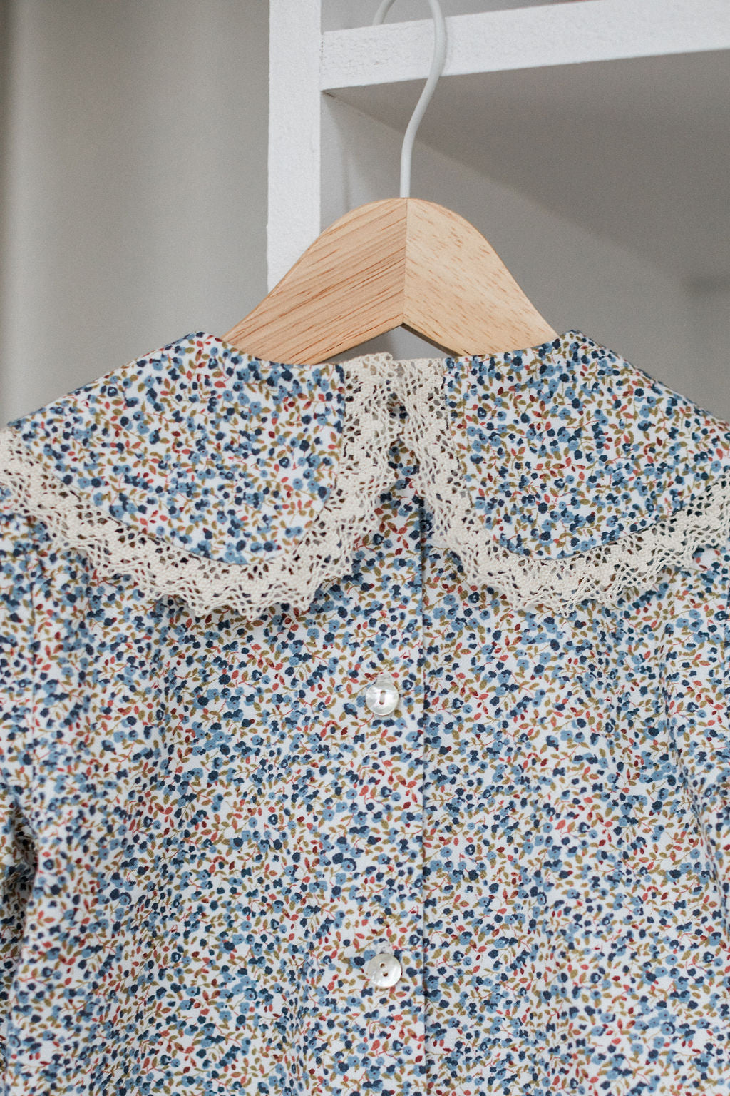 Floral Peter Pan blouse