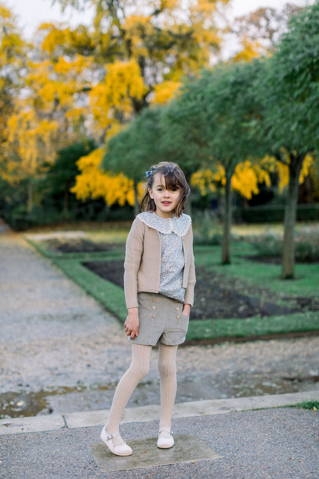 Corduroy buttons front shorts