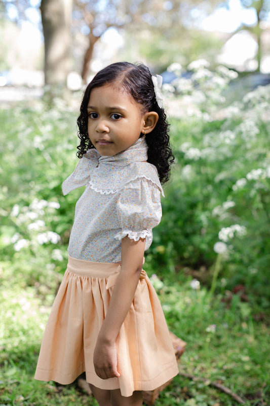 Skirt with bow