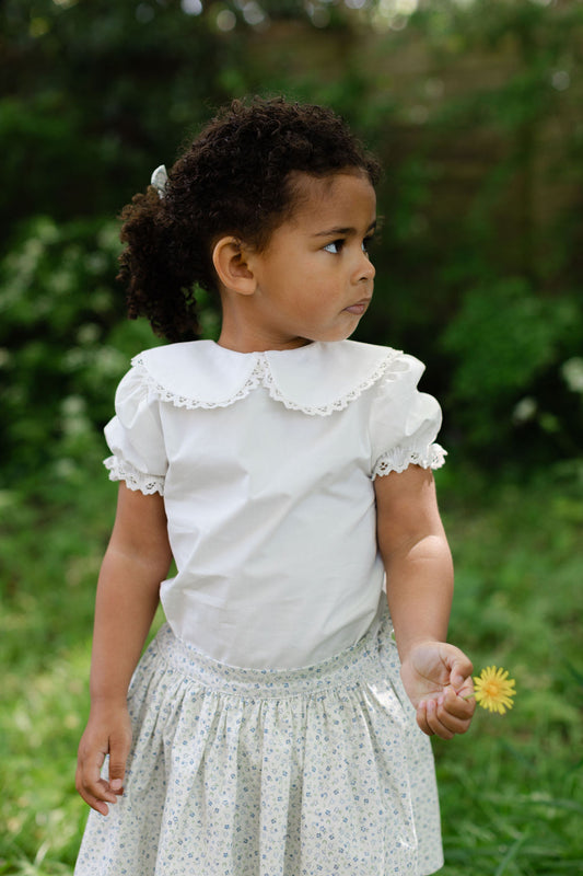 Peter Pan blouse in off-white