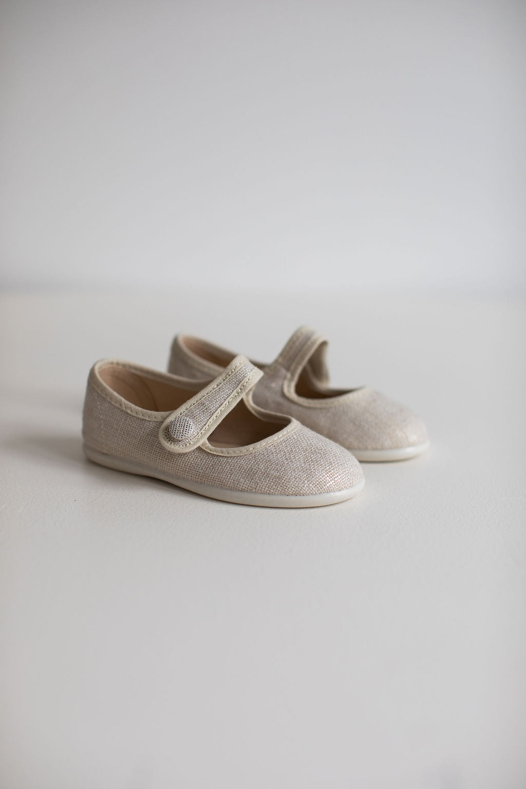 Linen Mary Jane shoes