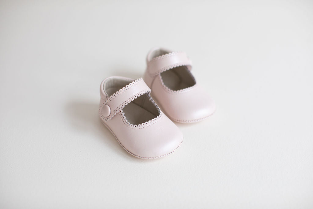 Mary-Jane pram shoes in pearly pink