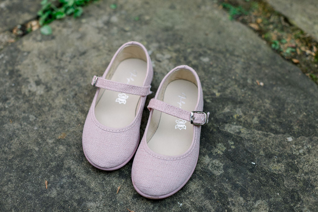 Mary Jane shoes in pink