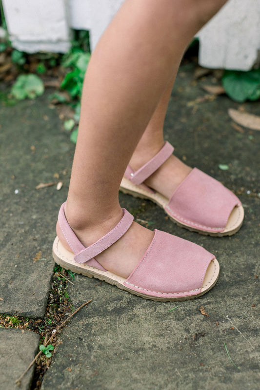Menorcan sandals in pink