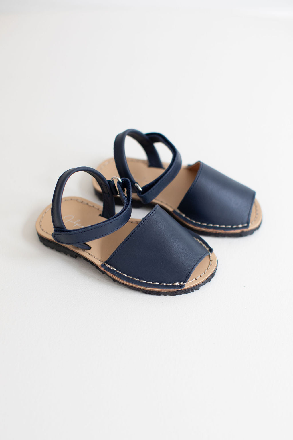 Menorcan sandals in navy