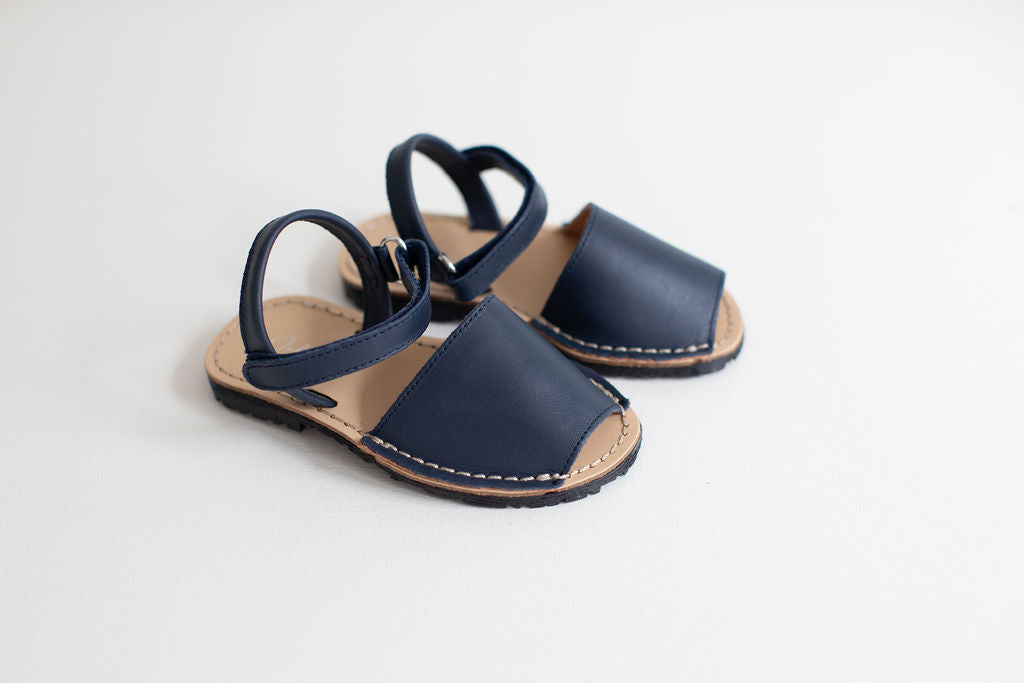 Menorcan sandals in navy